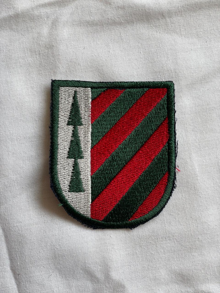 LOS ALERCES INSIGNIA  